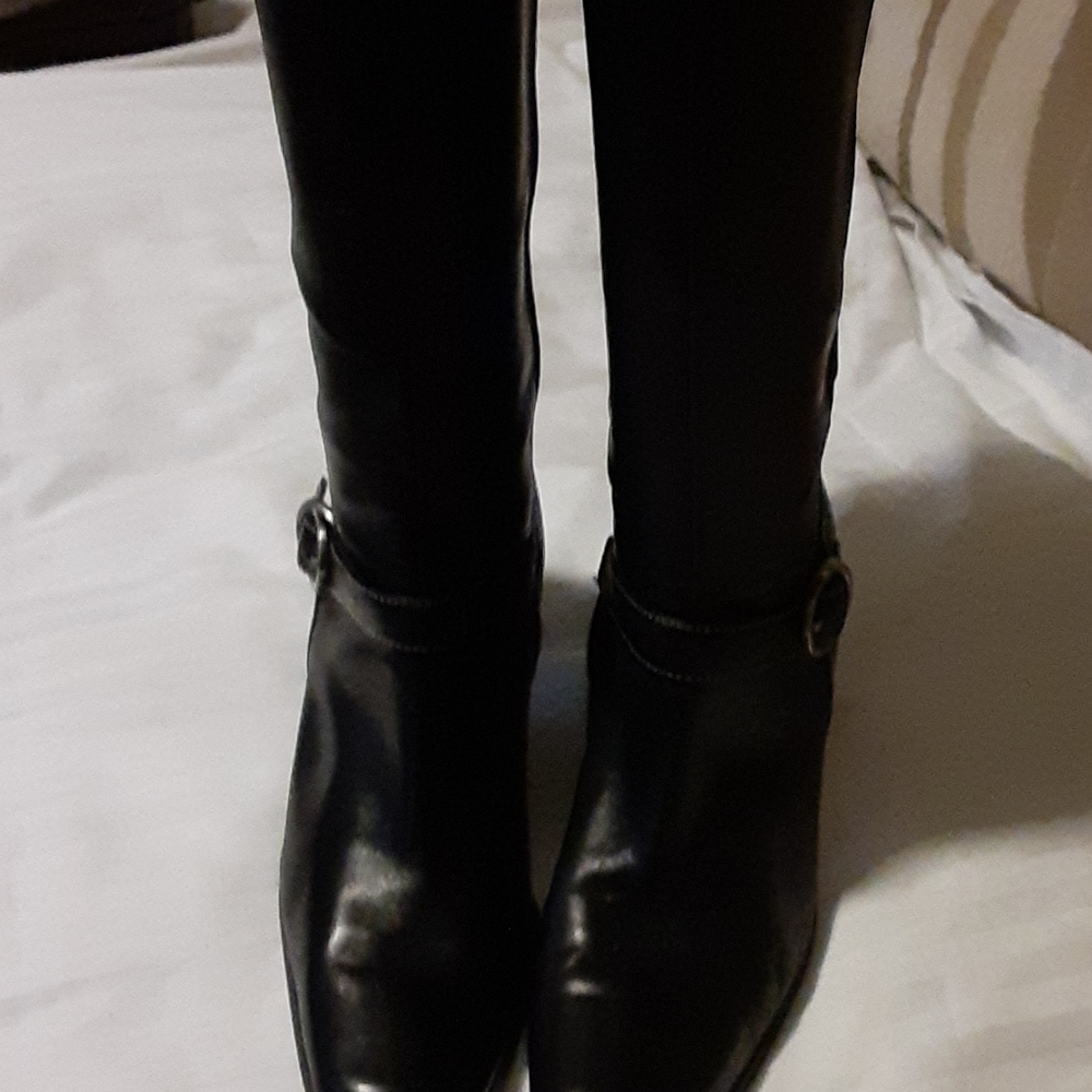 Anne Klein leather black boots